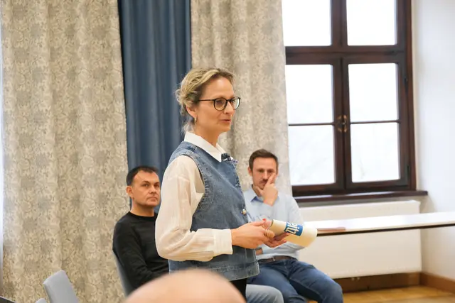 Führungskräfte aus verschiedenen Bereichen teilten ihren individuellen Karriereweg, sprachen über Herausforderungen und Erfolgsfaktoren und gaben authentische Einblicke in ihren Arbeitsalltag.  | Foto: Leitz
