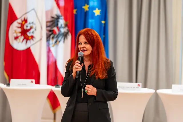 „Auch am neuen Kindergartenstandort in Innsbruck wird in Zukunft ein multilingual ausgerichtetes Bildungskonzept angeboten", erklärt Bildungslandesrätin Cornelia Hagele. | Foto: Land Tirol/Fitsch