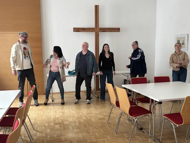 Im Film müssen die gesuchten Komparsen auch tanzen.  | Foto: Stefan Schneider/MeinBezirk