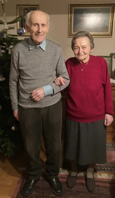 Alois Koller sen. aus Donnerskirchen feiert am 25. Mai seinen 100. Geburtstag, hier mit seiner 97-jährigen Frau Elvira.  | Foto: Koller