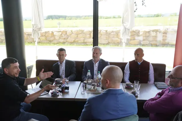 Gesprächsrunde im Fürstlich. | Foto: Clemens Mitteregger