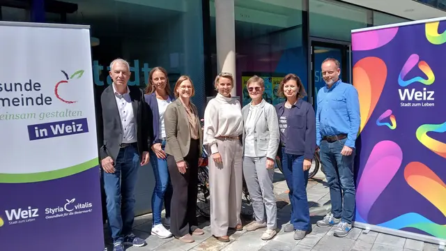 Johann König, Nadja Wimmer, Katrin Rinner, Bgm. Bettina Bauernhofer, Michaela Bauer, Karin Egger-Jeindl und Robert Gürtler (V.l.) beim Pressegespräch in Weiz | Foto: Josef Hofmüller