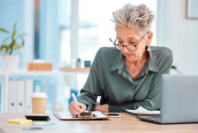 Jobmarkt zeigt sich solide, Sorge um Generation 50 plus bleibt
