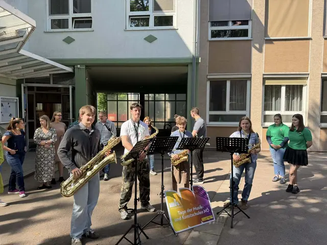 Ensemble vor dem Musikheim Himberg. | Foto: Gemeinde Himberg