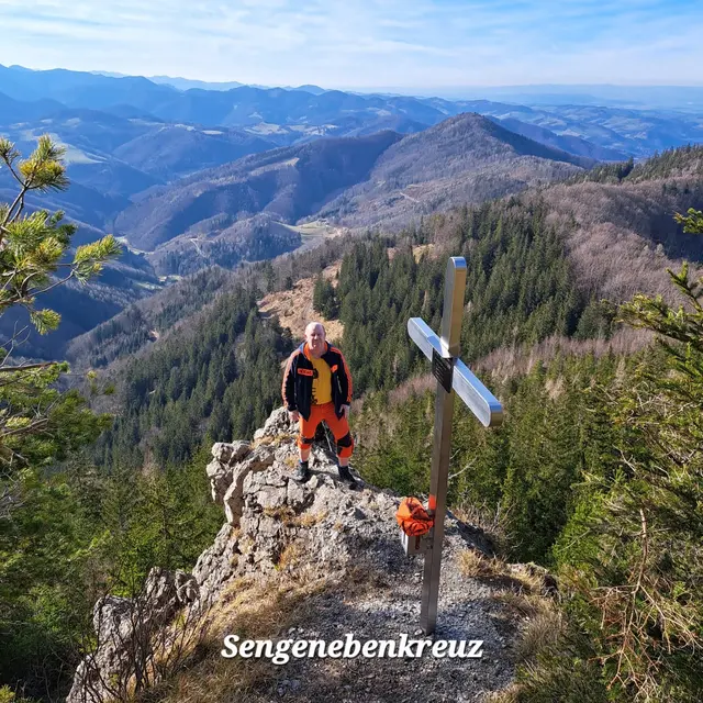 Wanderung zum Gipfelkreuz