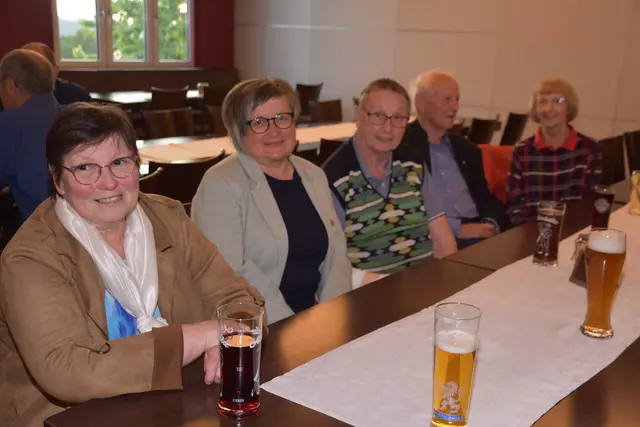 Präsentation Leitbild "Bad Kreuzen 2035" mit Bürgermeister Manfred Nenning im Gasthaus Schiefer, Bad Kreuzen.  | Foto: Robert Zinterhof