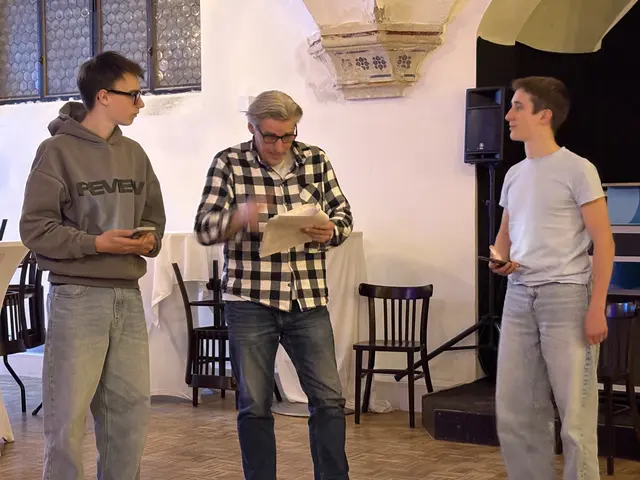 Junger Schauspiel-Nachwuchs auf der Werftbühne: Laurenz Wiegisser und Oskar Exel. | Foto: Sandra Schütz