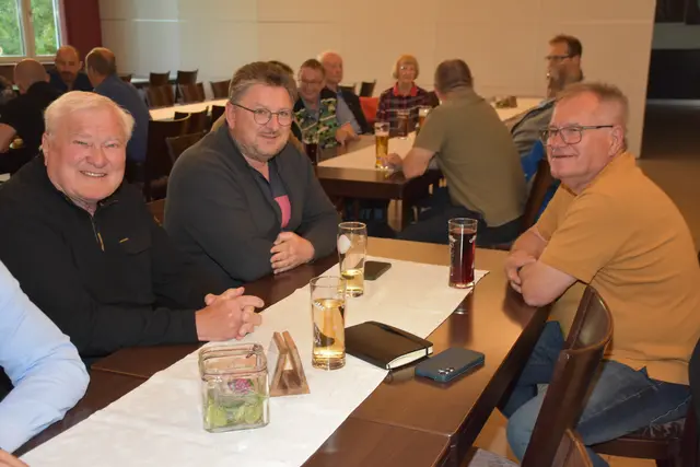 Präsentation Leitbild "Bad Kreuzen 2035" mit Bürgermeister Manfred Nenning im Gasthaus Schiefer, Bad Kreuzen.  | Foto: Robert Zinterhof