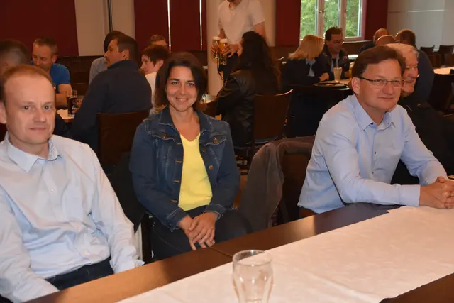 Präsentation Leitbild "Bad Kreuzen 2035" mit Bürgermeister Manfred Nenning im Gasthaus Schiefer, Bad Kreuzen.  | Foto: Robert Zinterhof