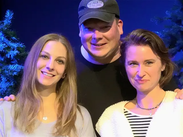 Ute Veronika Olschnegger und Julia Faßhuber bringen im Theo die österreichische Erstaufführung von "I killed my Ex", Regie führt Holger Schober.