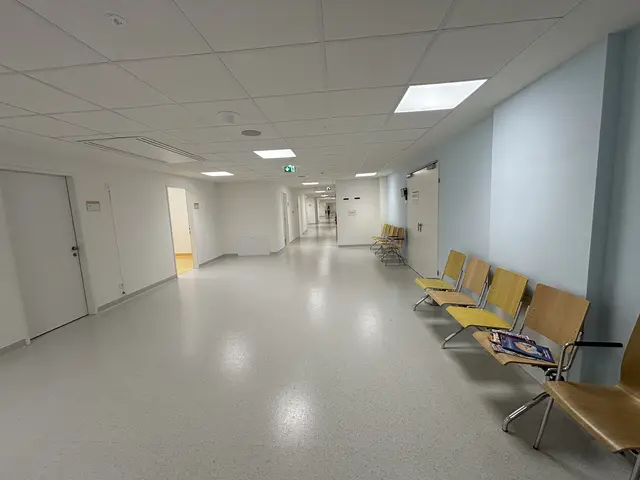 Die Gänge im Institut strahlen eine sterile Ruhe aus. | Foto: Nathanael Peterlini/MeinBezirk