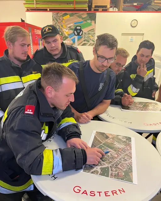 Start mit Theorie | Foto: FF Gastern