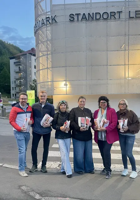 LKH Leoben: Helga Ahrer mit ihrem Team bei der Frühstücksaktion. | Foto: M.Danmayr