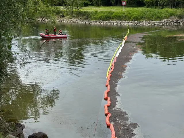 Ölfilm auf Donau - Gute Zusammenarbeit verhinderte größere Umweltschäden