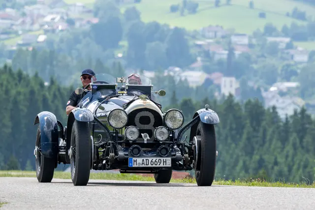 Von 11. bis 13. Juni 2026 rollen dutzende Oldtimer bei der heurigen Mühlviertel Classic durch die Region. | Foto: Mühlviertel Classic/Gaisbauer
