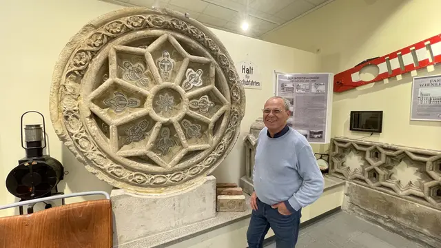 Der Leiter des Bezirksmuseums, Gerhard Friedler, muss mit etwa 7.000 Ausstellungsstücken umziehen. (Archiv) | Foto: Kathrin Klemm