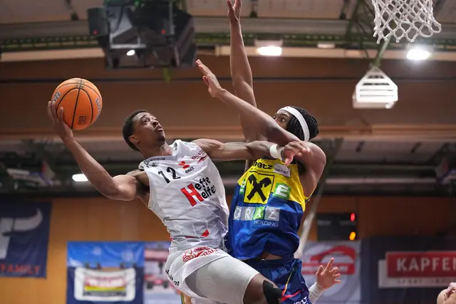 Die Bulls ließen keinen Zweifel aufkommen, wer die bessere Mannschaft ist. | Foto: Basketball Austria/Tobisch M.