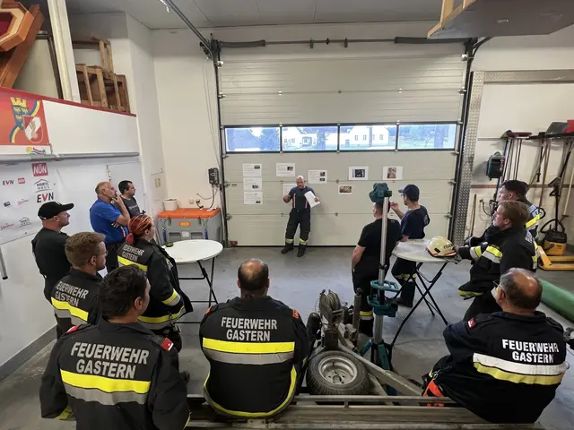 Start mit Theorie | Foto: FF Gastern