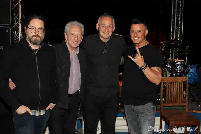 Roland Stonek, Rudi Staeger, Peter Strutzenberger und Pete Art freuten sich über den stimmigen Abend in der Villa Kunterbunt in der Pfalzau.
