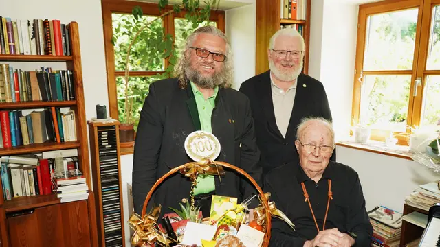 (v.l.n.r.) Helmut Löschl, Fritz Erlebach und Dr. med. Fritz Honsig.