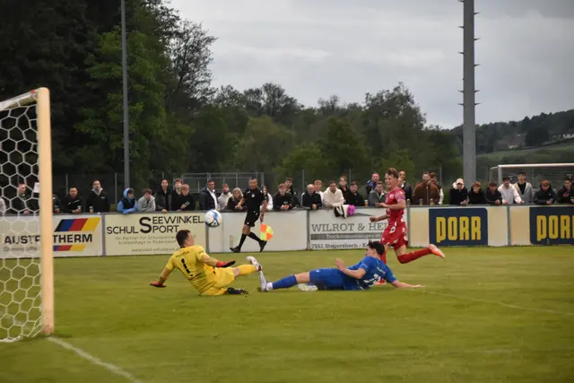Zapfel-Lupfer zum 0:2 - wieder waren Knar und Vajda bezwungen. | Foto: MeinBezirk/Michael Strini