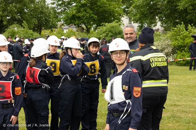 Gruppe Leopoldsdorf bereitet sich auf den Bewerb vor. | Foto: cine-motion.at / R. Ivanek