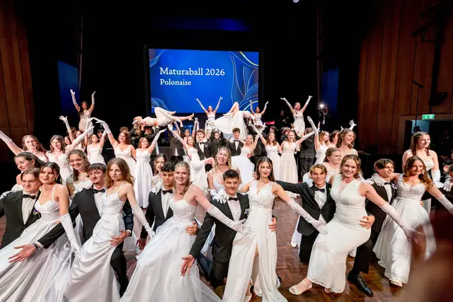 Das BG/BRG St. Martin feierte glamourösen Schulball