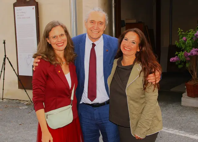 Landeshauptmann-Stellvertreterin Anja Haider-Wallner bei der Eröffnung KLANGfrühling 2026 mit Intendant Gerhard Krammer und ORF-Burgenland Programmchefin Ursula Hofbauer. | Foto: Peter Seper