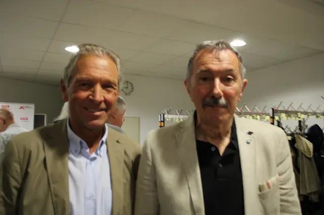 Andreas Berger (verantwortlich für das Bühnenbild) mit Obmann Karl Ritter.  | Foto: mc