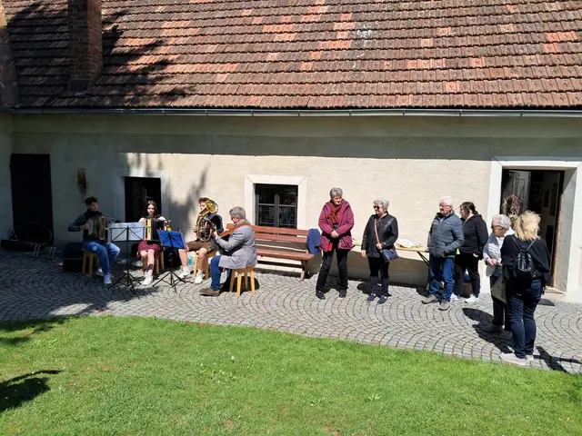 Musikalische Eröffnung | Foto: Binder