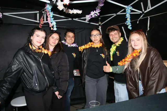 Lena, Nadja, Jacob, Vanessa, Kathrin und Marcel  | Foto: Eduard Wimmer