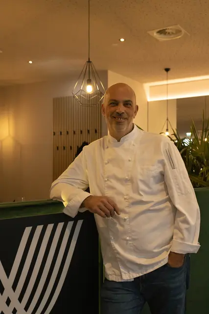 Adalbert Pachinger betreibt seit einem Jahr das Restaurant "X" in der Wegscheider Straße.  | Foto: X Gastro