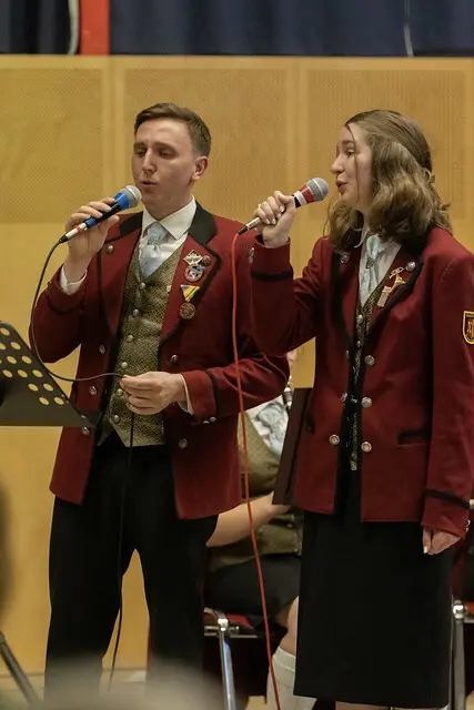 Lukas Rauch und Marie Scheidl bei „Calm after the Storm“. | Foto: Musikverein Schweiggers