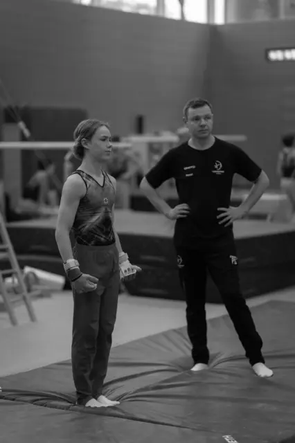 Finley mit Trainer Pavel