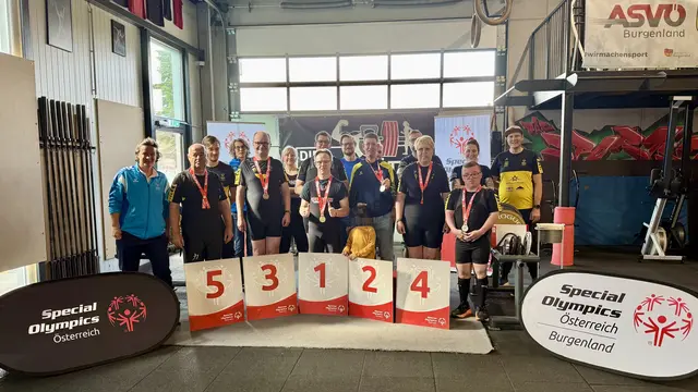 Teilnehmer:innen 3. SOÖ Powerlifting Zwei- und Dreikampf in Frauenkirchen | Foto: Sebastian Koller/Special Olympics Burgenland