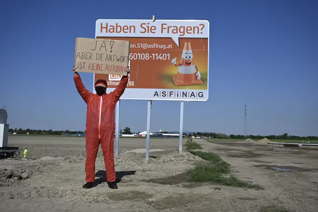 Foto: System Change, not Climate Change!
