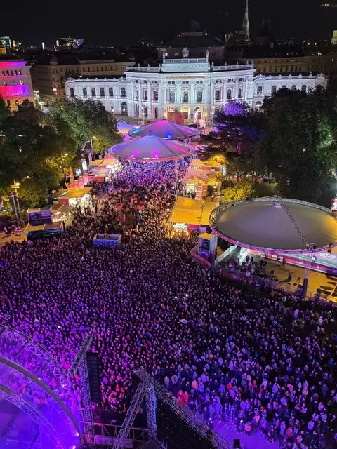 Public Viewing Finale am Wiener Rathausplatz | Foto: ASB Einsatzdoku (L. Czerny, S. Welzel)