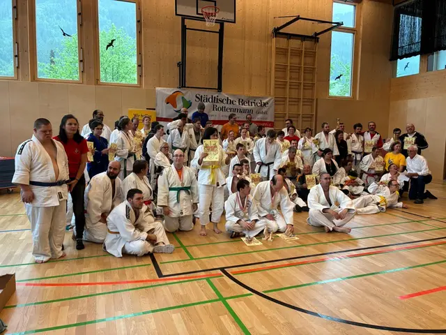 71 Sportlerinnen und Sportler aus ganz Österreich kämpften bei der Meisterschaft. | Foto: Judounion Hallein-Golling