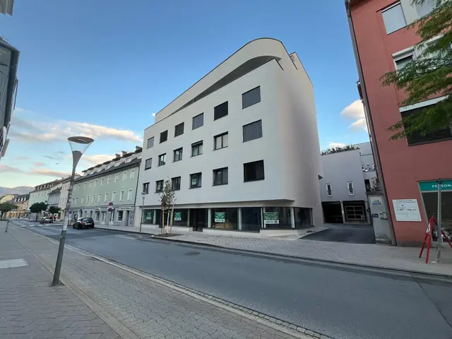 In der Italienerstraße in Villach entsteht derzeit das neue private „MRT im Zentrum“. Die Eröffnung der radiologischen Einrichtung ist für August geplant. | Foto: MeinBezirk.at/Michaela Erlacher