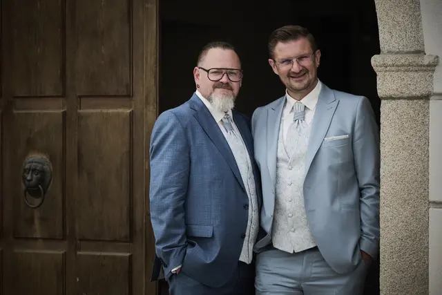 Große Freude im Eferdinger Rathaus: Bürgermeister Christian Penn und sein langjähriger Partner nach ihrer Eheschließung am 14. Mai 2026. | Foto: Christian Penn
