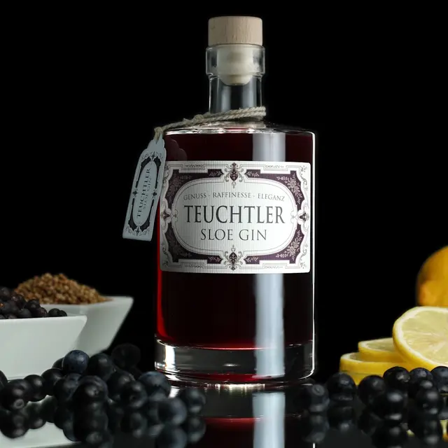 Der ausgezeichnete Sloe Gin punktet mit einer Kombination aus fruchtigen Schlehen, feinen Gewürznoten und einer ausgewogenen Balance zwischen Süße und klassischen Gin-Aromen. | Foto: Teuchtler Gin