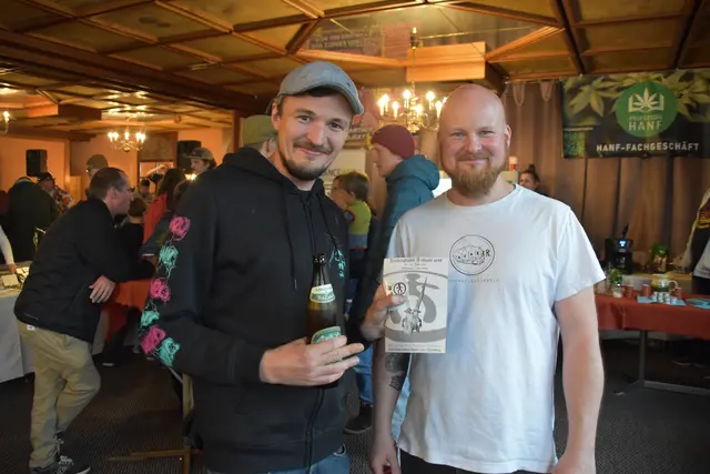 Lukas Größbacher und Andreas Musil amüsierten sich prächtig beim Gassl-Festival des Bunker-Kollektivs in Purgstall an der Erlauf.