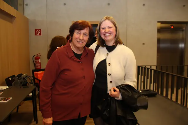Autorin Elfi Schweiger mit Komponistin Clara Stein.