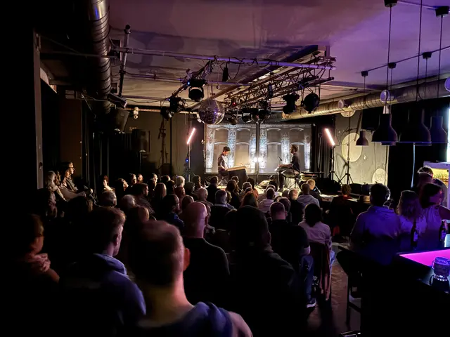 Die Telfer Kultur Weberei lud am 14.5. zum Konzert-Leckerbissen mit Manu Delago und Max ZT. | Foto: Kultur Weberei