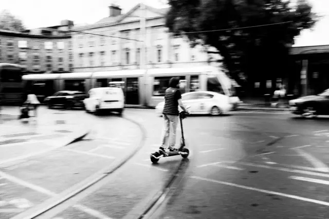 Seit 1. Mai gelten strenger Vorschriften für E-Scooter-Fahrer (Symbolfoto).  | Foto: Pexels