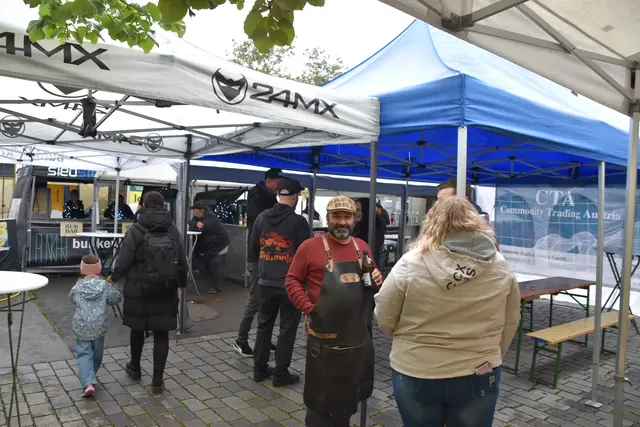 Trotz widriger Witterungsbedingungen wurde beim fünften Gassl-Festival des Bunker-Kollektivs im Purgstaller Ortskern ordentlich gefeiert.
