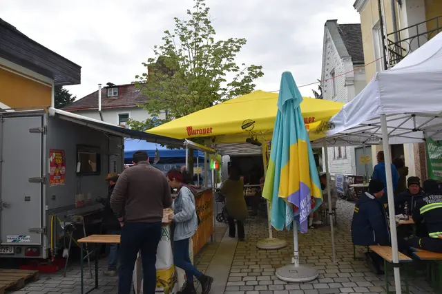 Trotz widriger Witterungsbedingungen wurde beim fünften Gassl-Festival des Bunker-Kollektivs im Purgstaller Ortskern ordentlich gefeiert.