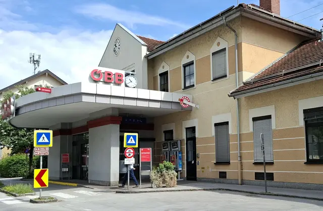 Der Bahnhof Hallein zählt laut aktueller Auswertung zu den beliebtesten Bahnhöfen Österreichs. | Foto: Josef Wind