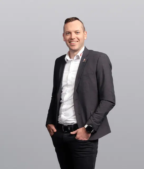 [Anzeige] Jürgen d'Ambros gibt Einblicke in die Arbeit von 