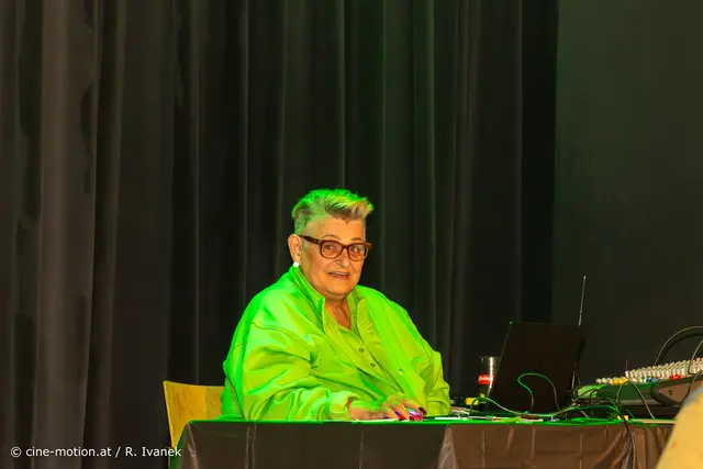 DJ Susa zeigte ihr Geschick, die Wunschlieder musikalisch auf die Bühne zu bringen. | Foto: cine-motion.at / R. Ivanek